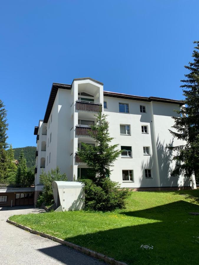 Zentral Bei Kongresshaus, Langlaufloipe, Hallenbad, Garage, Wifi, Voll Ausgestattet - Fewo Gian Davos Kültér fotó